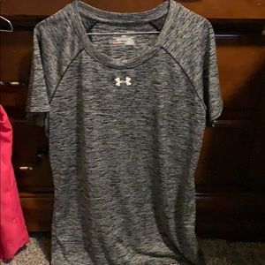 Under Armour tee